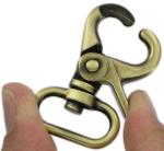 Trigger Hook for straps up to 1 inch wide. COXTH020